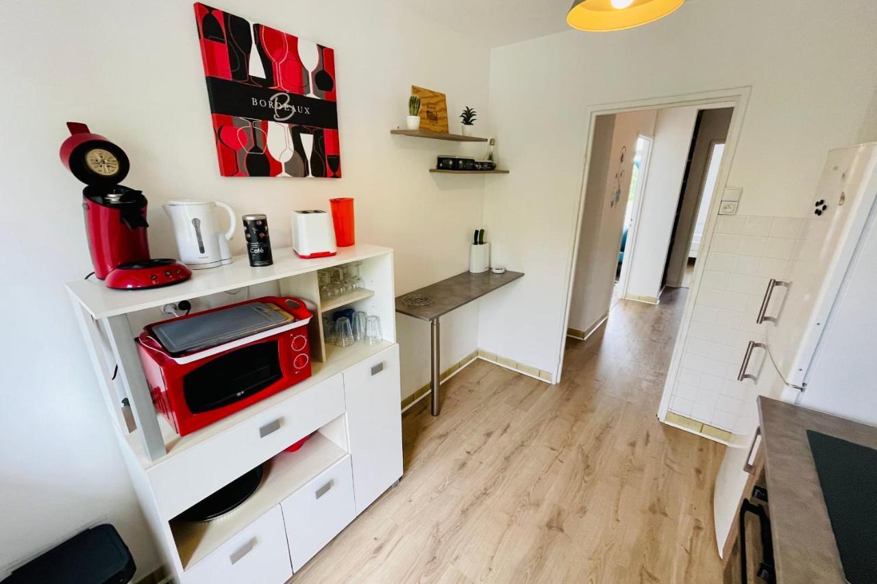 Luminous Apartment With Parking Near The City Center Сенон Екстериор снимка