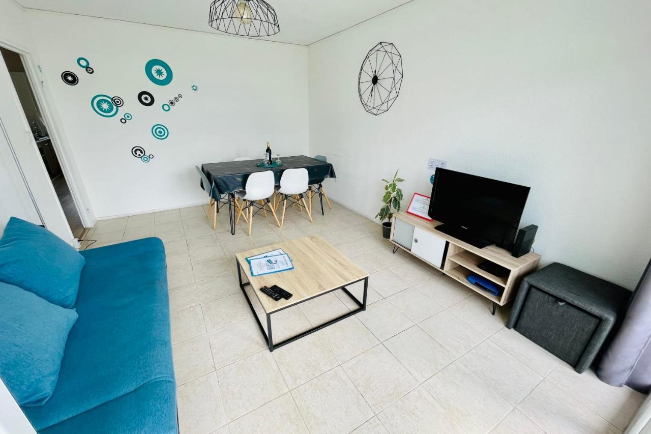 Luminous Apartment With Parking Near The City Center Сенон Екстериор снимка