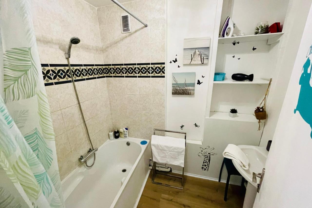 Luminous Apartment With Parking Near The City Center Сенон Екстериор снимка
